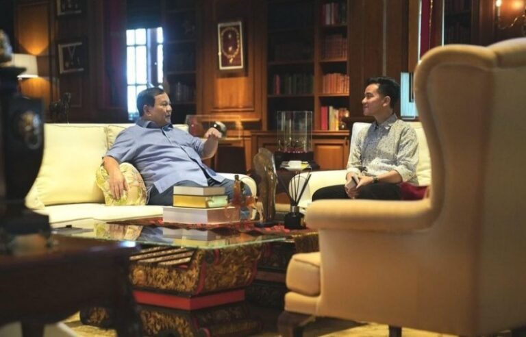 Prabowo Subianto bersama Gibran di Hambalang